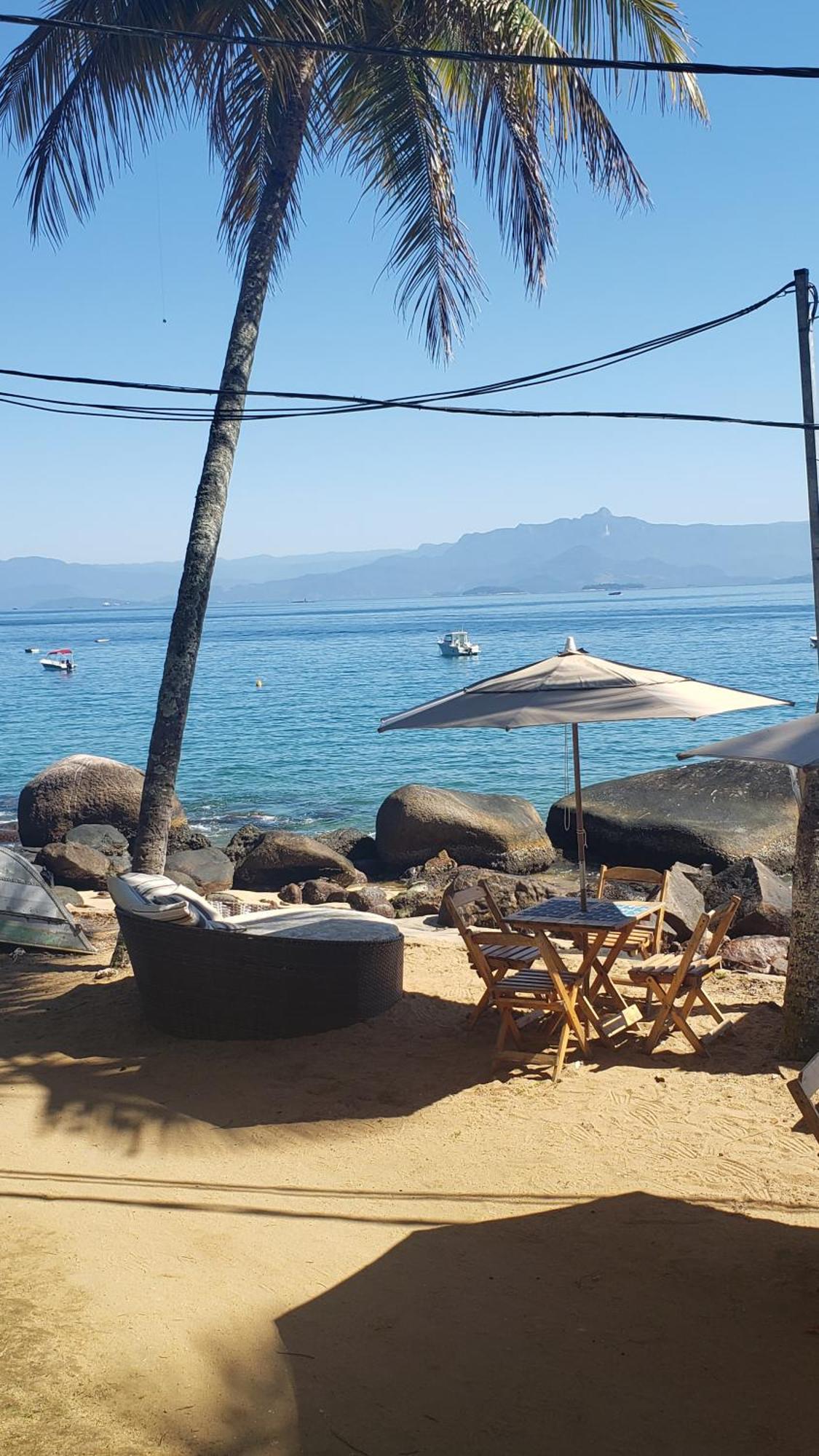 Encanto Do Mar * Praia de Araçatiba